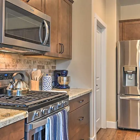 Villa Modern Flagstaff Retreat With Fire Pit And Ev Charger!